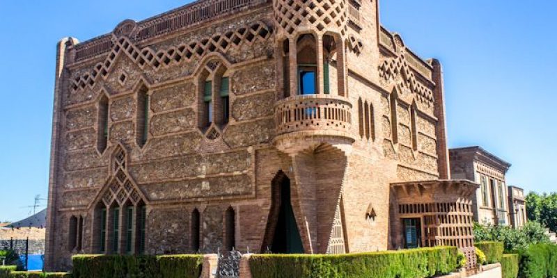 Colonia Güell – Catalan Modernism